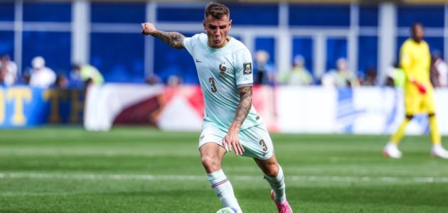 باريس سان جيرمان يحسم صفقة لوكاس ديني من أستون فيلا